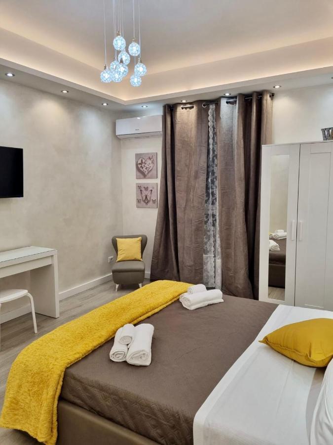 Apartment Close To The Coloseum, 2 Minutes Walk From Metro A Eksteriør billede