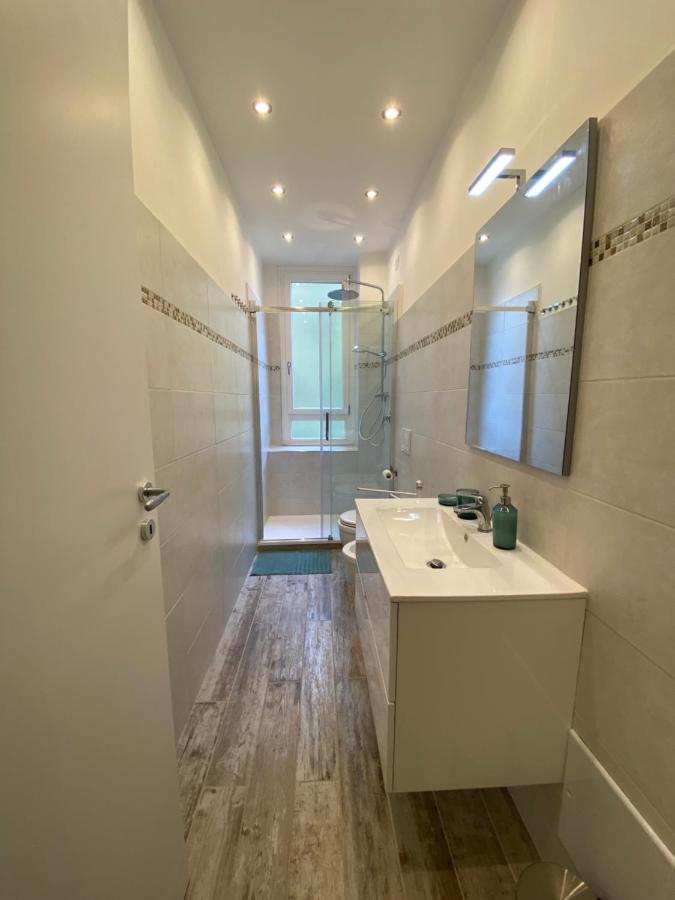 Apartment Close To The Coloseum, 2 Minutes Walk From Metro A Eksteriør billede