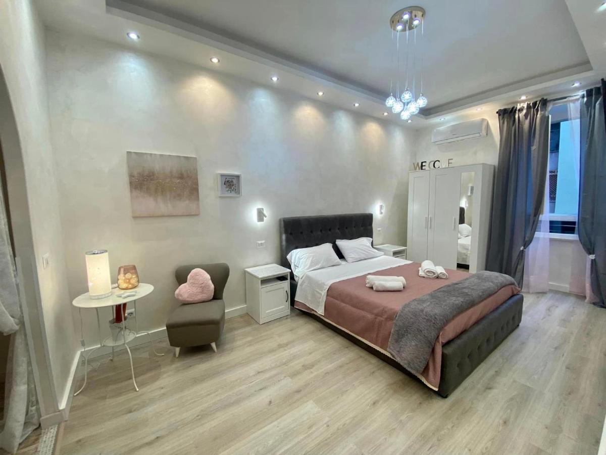 Apartment Close To The Coloseum, 2 Minutes Walk From Metro A Eksteriør billede