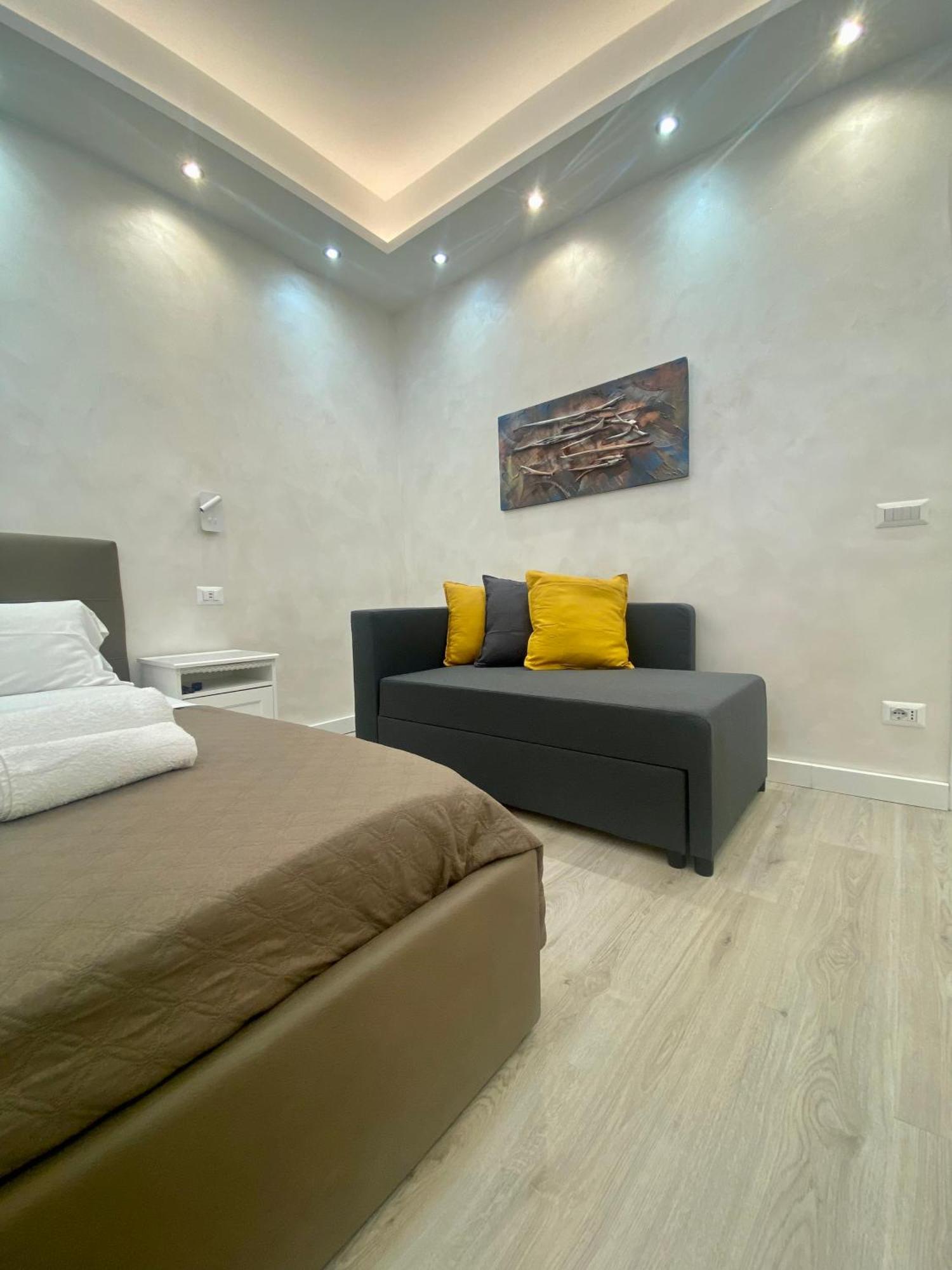 Apartment Close To The Coloseum, 2 Minutes Walk From Metro A Eksteriør billede